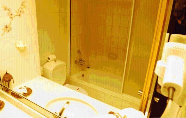 Atiskan Hotel Eskişehir Oda fotoğraf